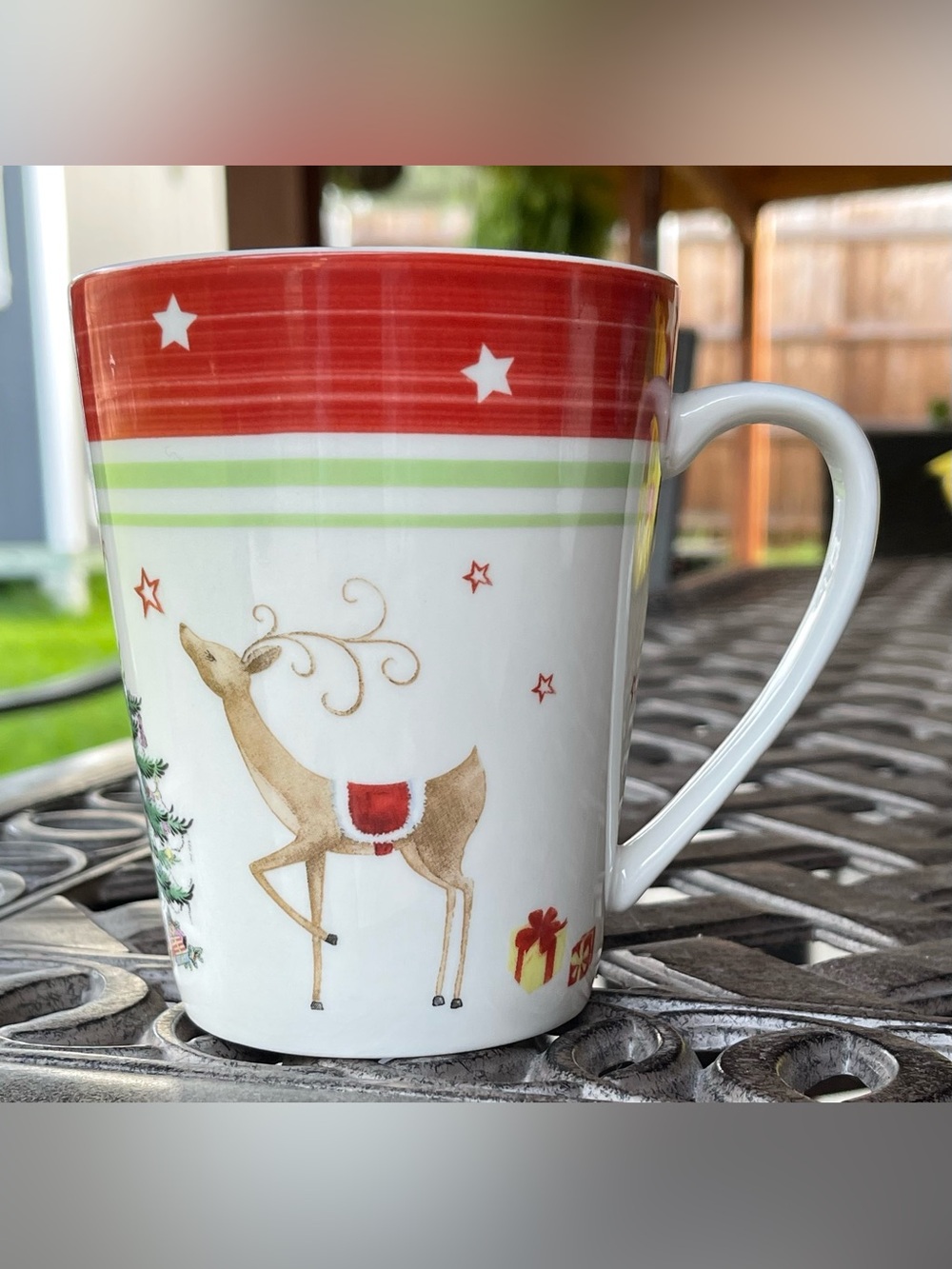 Christmas Jubilee by Spode Red and White Reindeer Holiday Coffee Cocoa Mug EUC